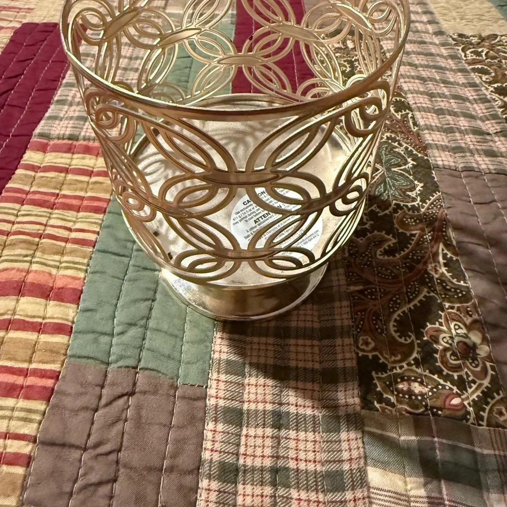 Bath and body works candle holder - Picture 1 of 3